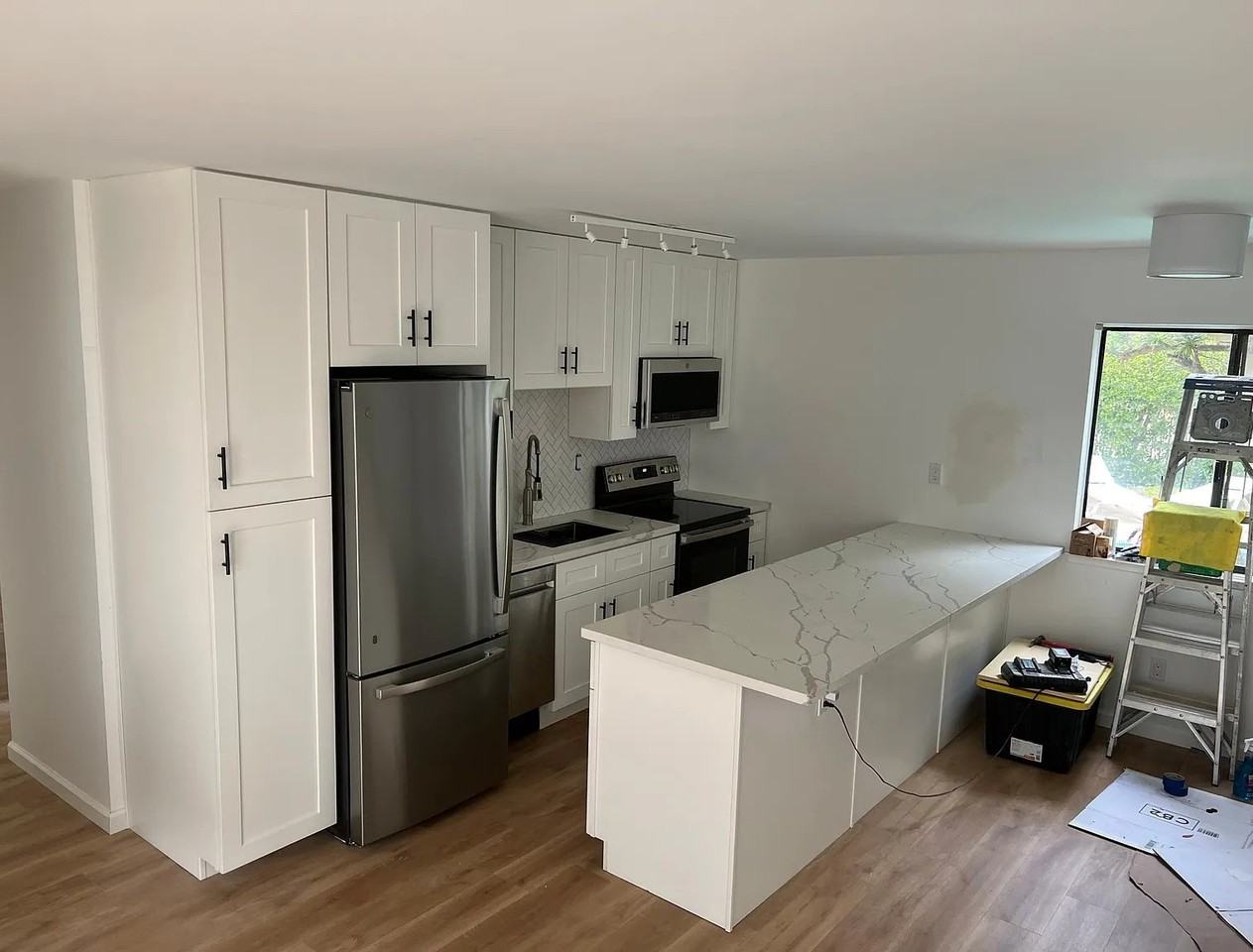 825 Balboa Ave #107 - Photo 3 of 24