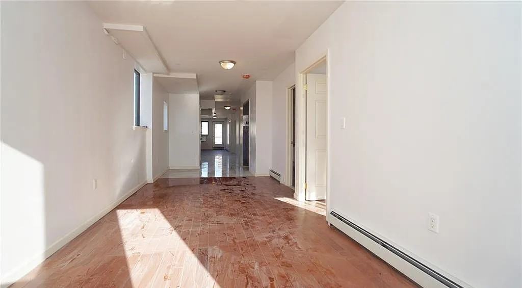 982 50th St #5A - Photo 5 of 10