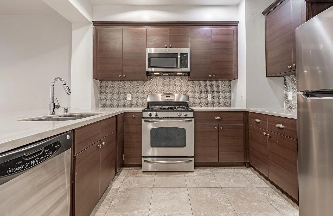 991 Arapahoe St #204A - Photo 2 of 15