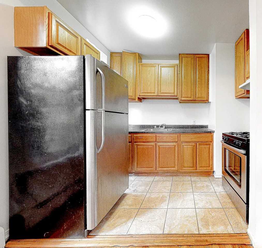 17 Saint Nicholas Ave #3F - Photo 4 of 6