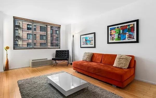 345 E 93rd St #2H - Photo 3 of 6