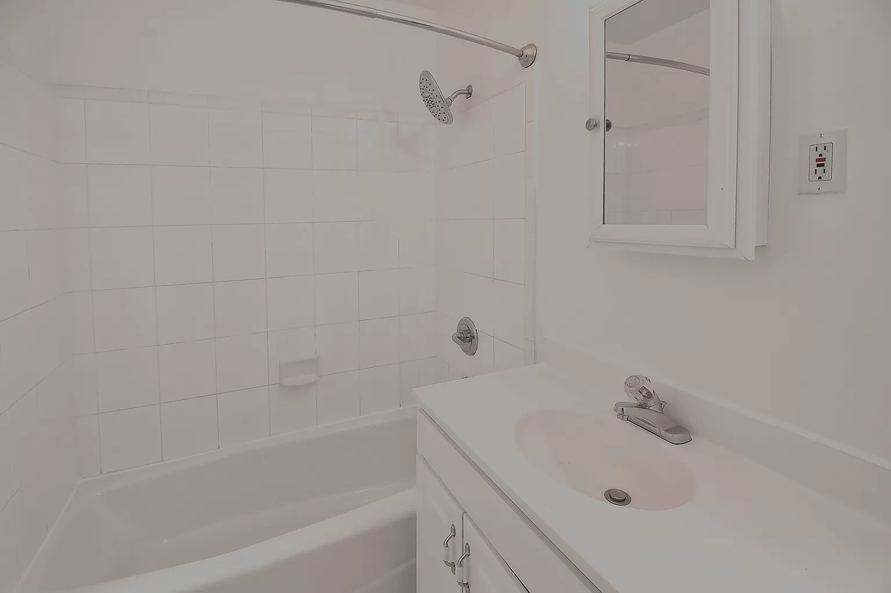 4488 Mission St - Photo 6 of 6