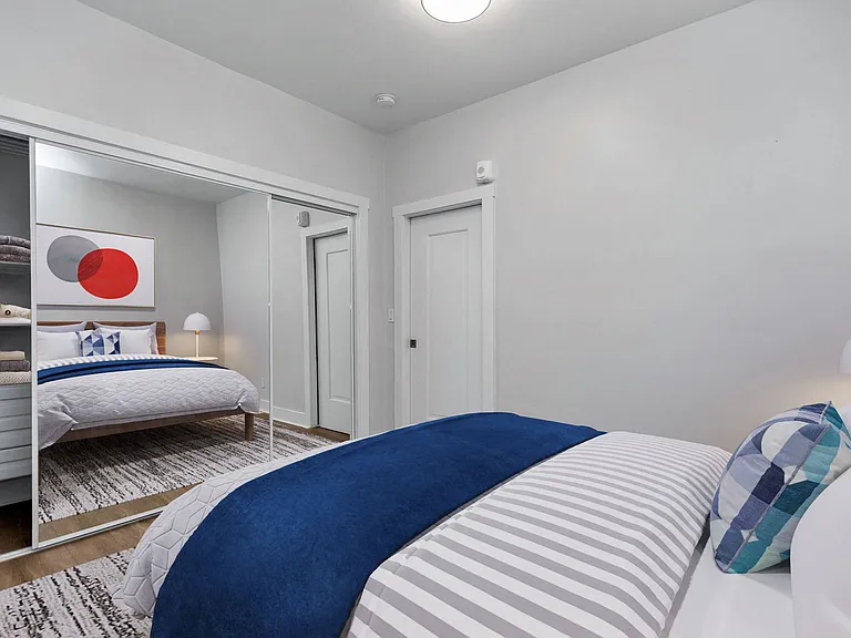 535 Taylor St - Photo 2 of 4