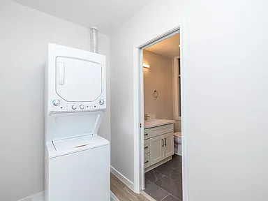 535 Taylor St - Photo 3 of 4