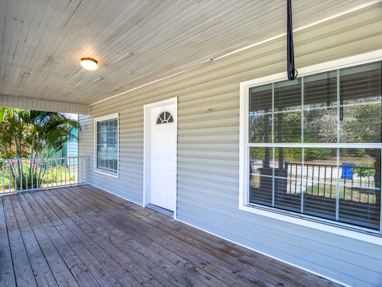 543 Rose Ave - Photo 3 of 15