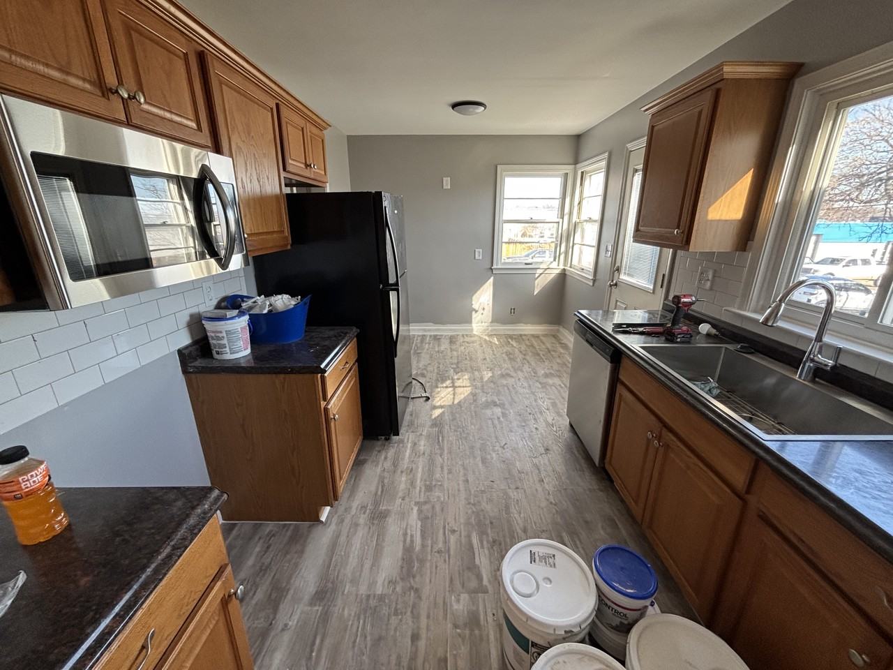 7605 Floyd St - Photo 3 of 13