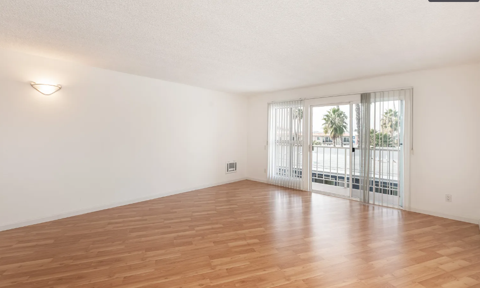 2021 Ocean Ave - Photo 2 of 4