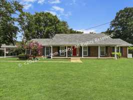 featured image of 406 Ritchie Dr