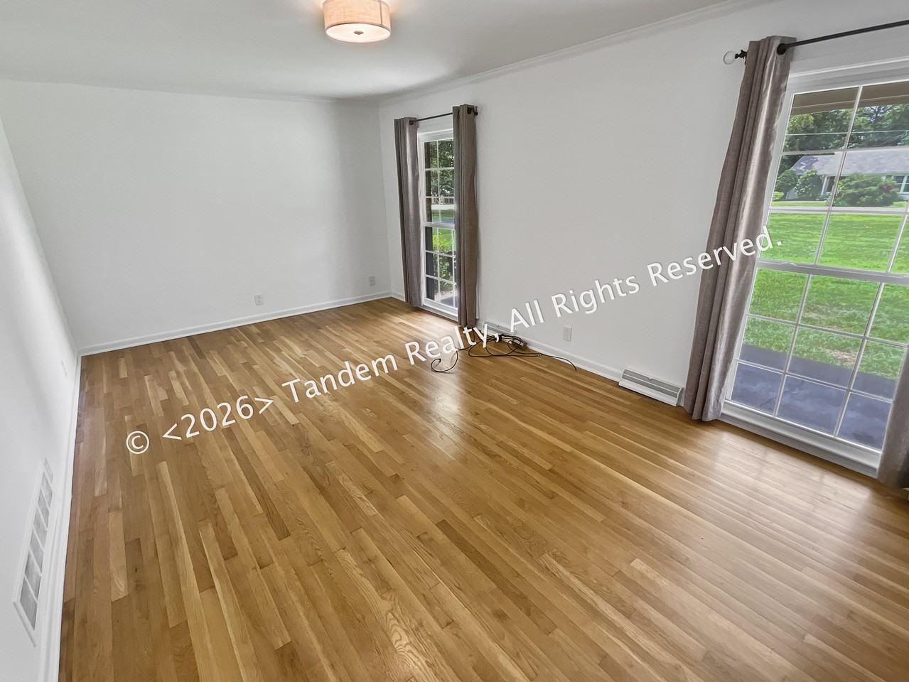 406 Ritchie Dr - Photo 2 of 26