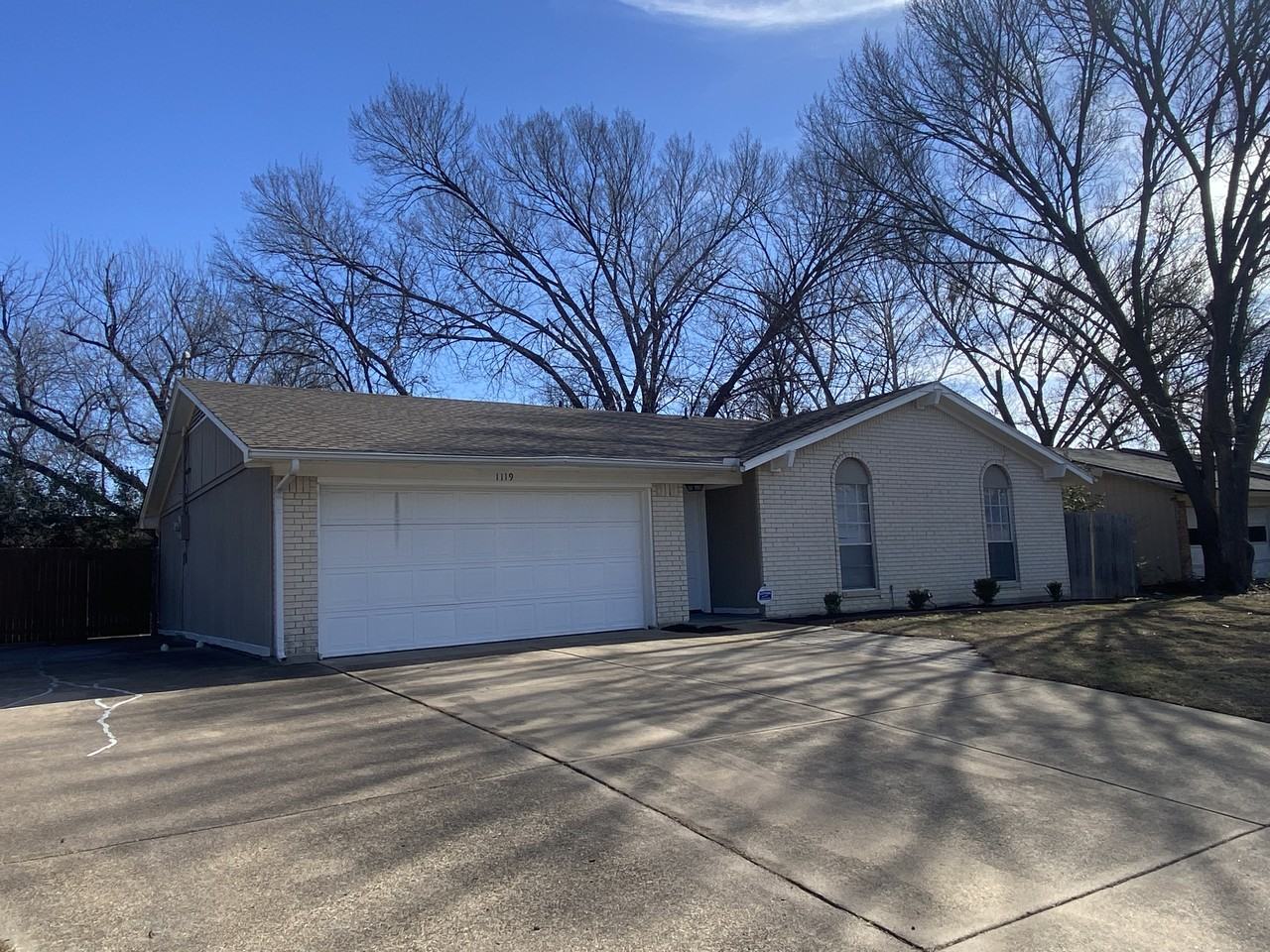 1119 Libra Dr - Photo 2 of 18