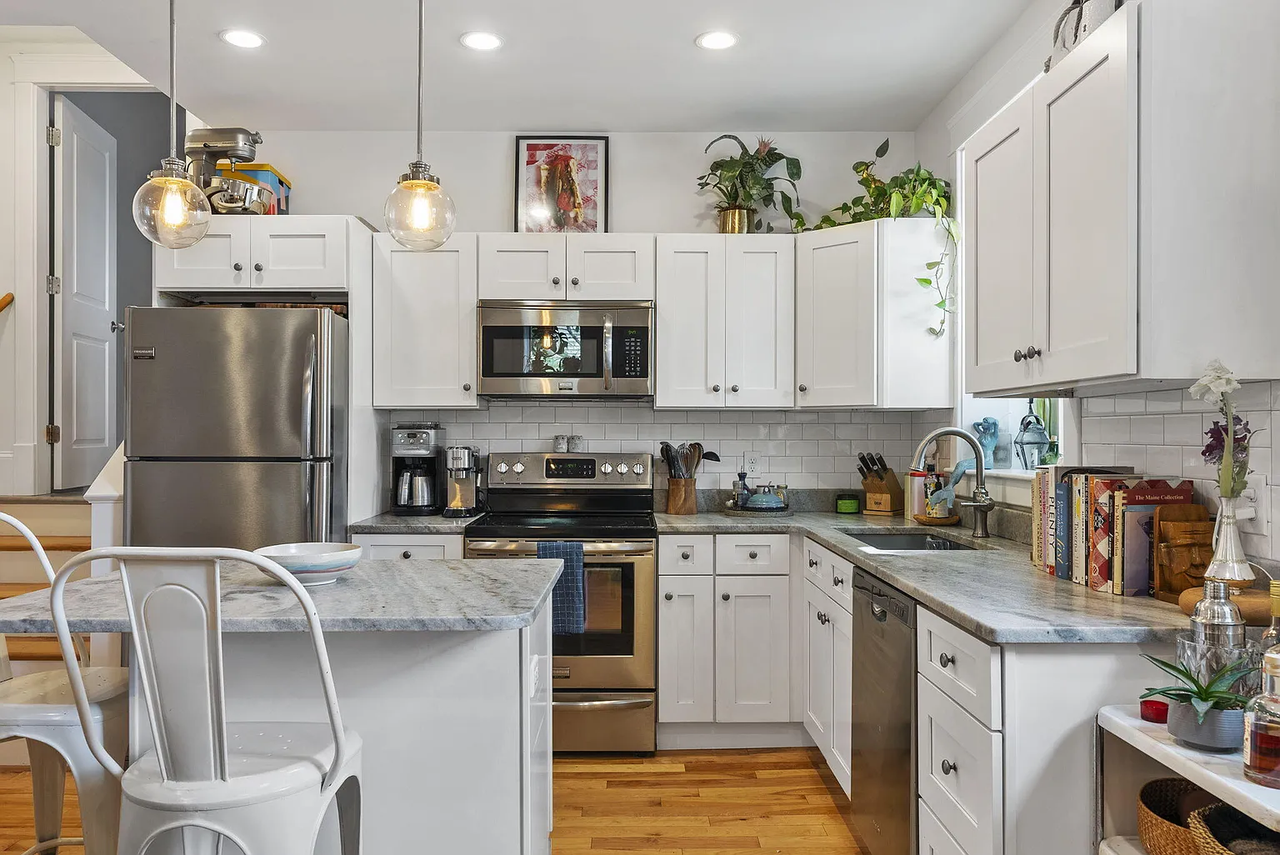 127 Cumberland Ave - Photo 2 of 21