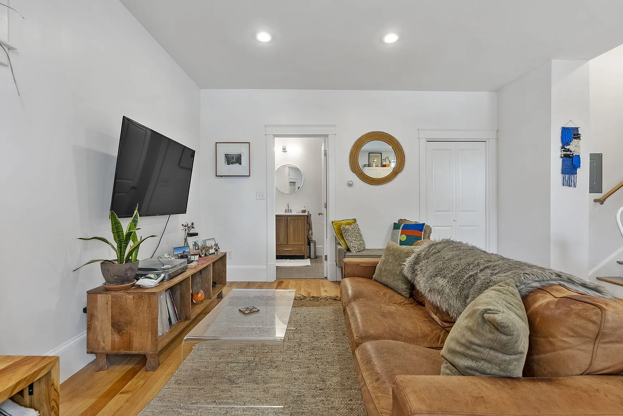 127 Cumberland Ave - Photo 6 of 21