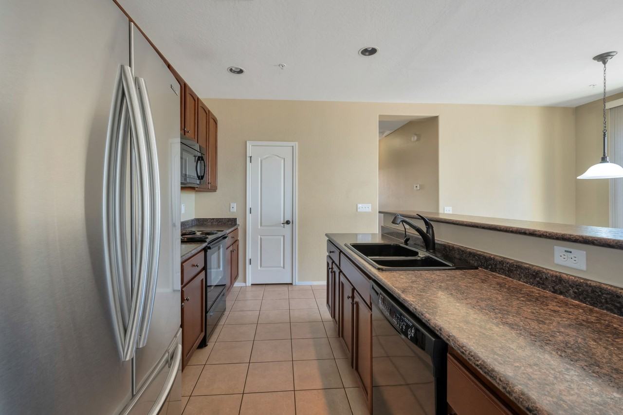 1250 S Rialto #26 - Photo 5 of 17