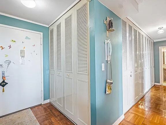 1785 215Th St - Photo 5 of 8