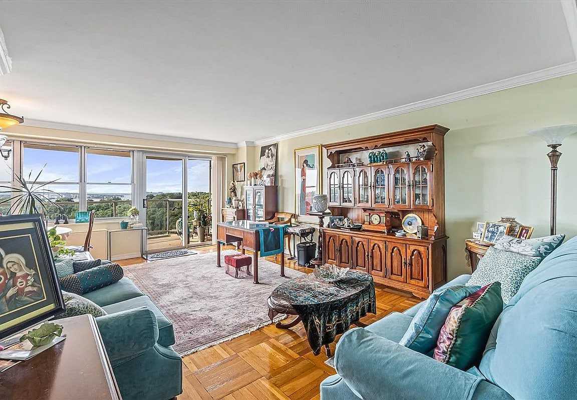 1785 215Th St - Photo 6 of 8