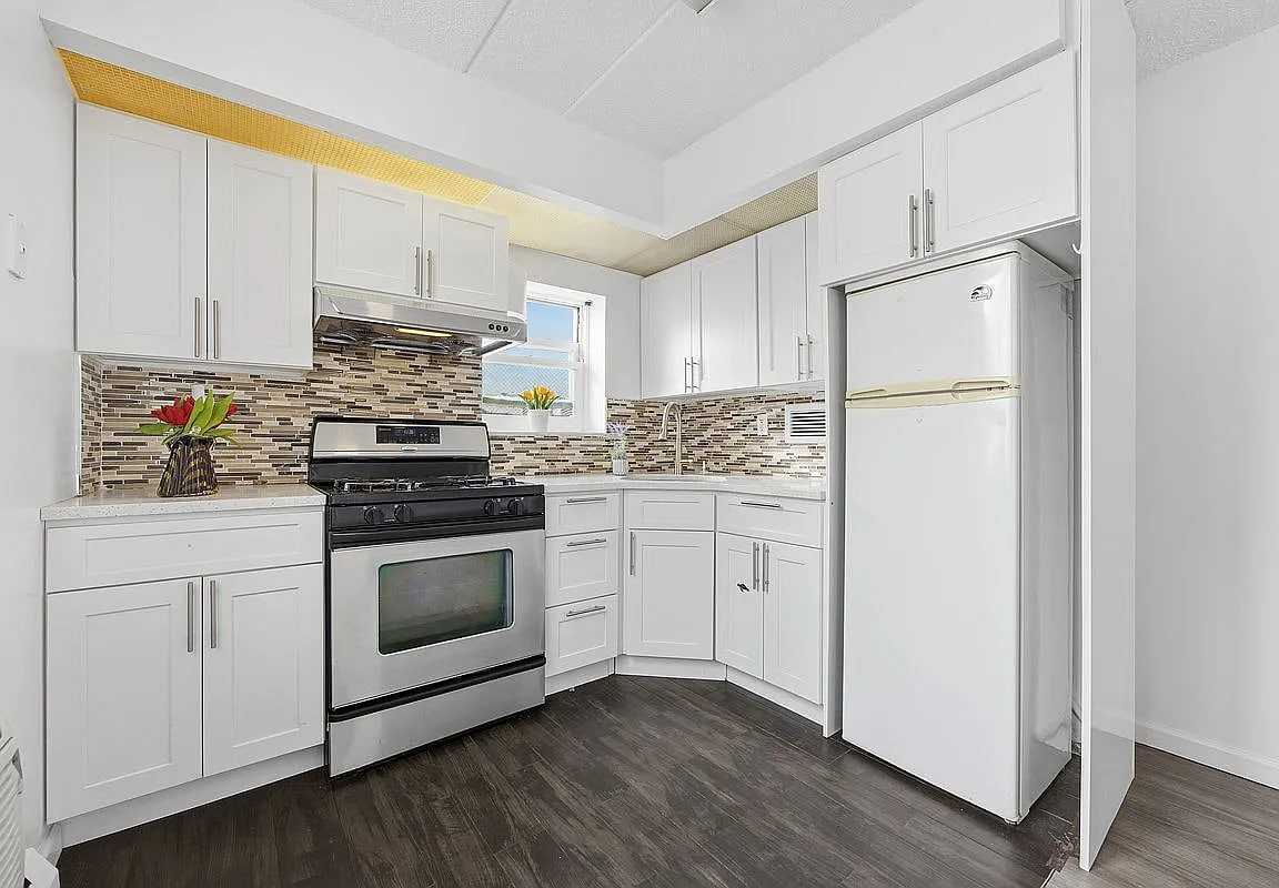 13336 41St Rd - Photo 3 of 10