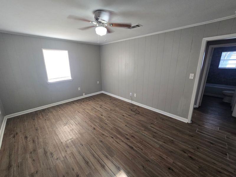 106 S Grant St - Photo 2 of 10