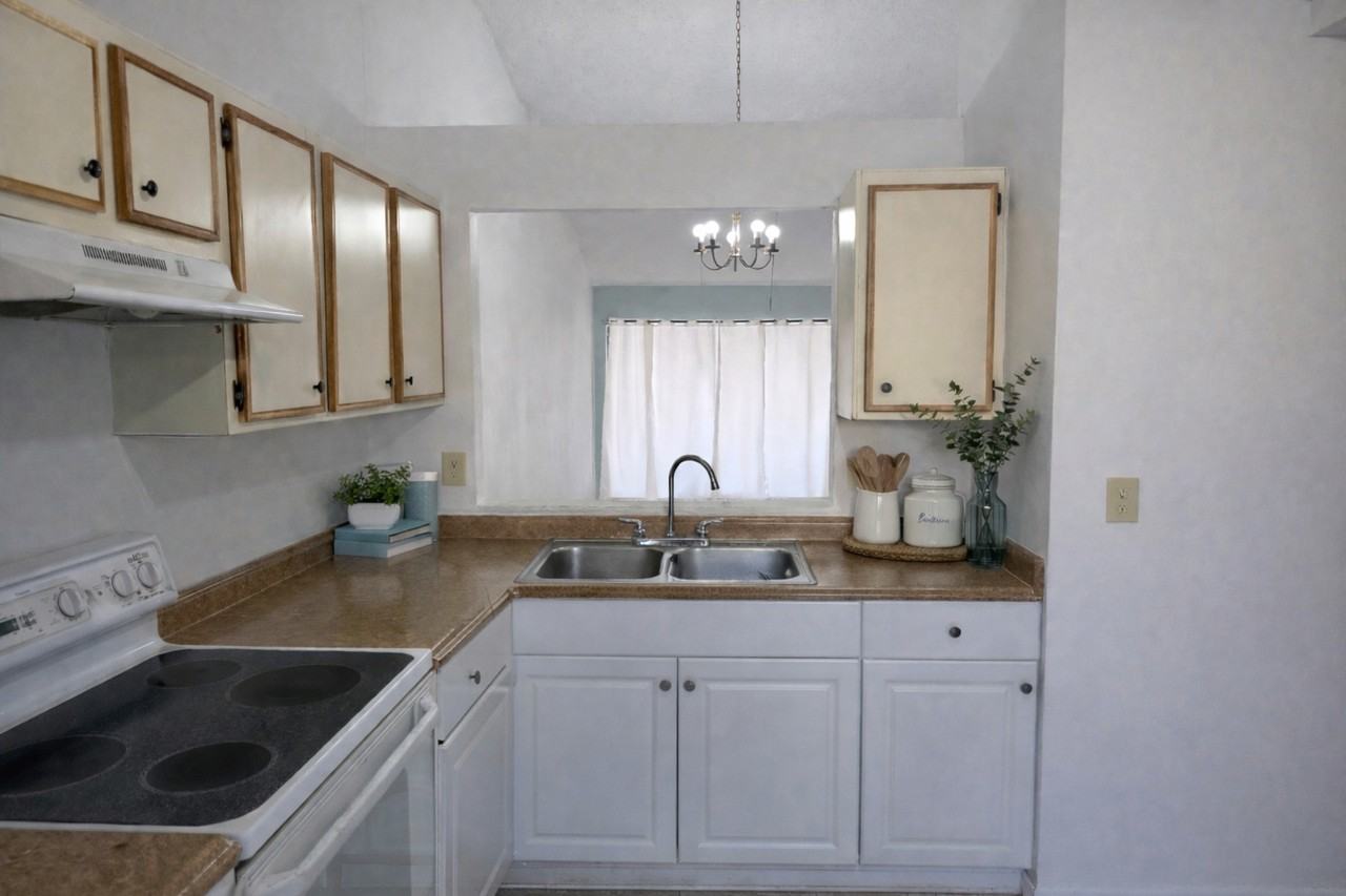 12165 Sandal Creek Way - Photo 3 of 14