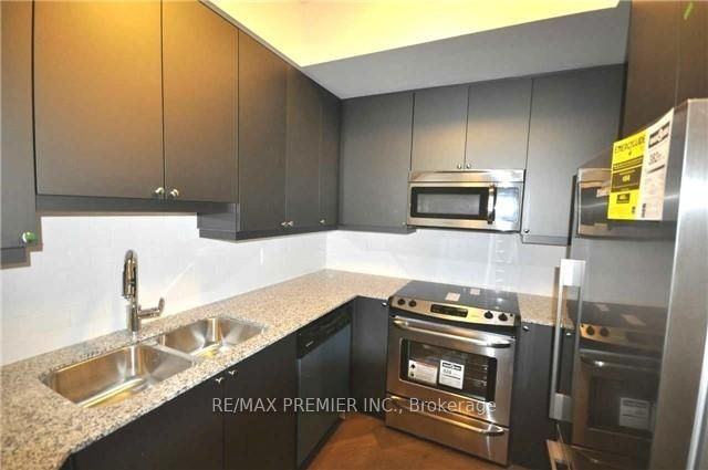 25 Fontenay Court #512 - Photo 2 of 13