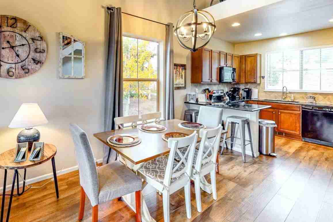 103 Summit Point Ln - Photo 2 of 16