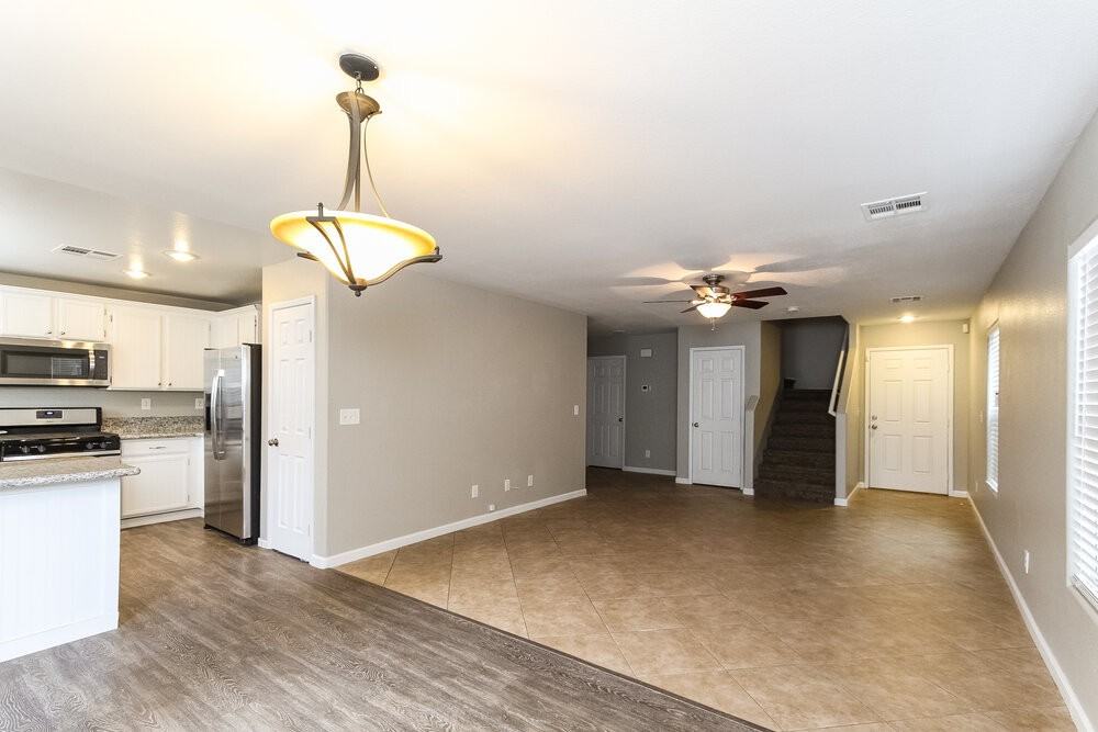 10252 Nolinas St - Photo 3 of 12