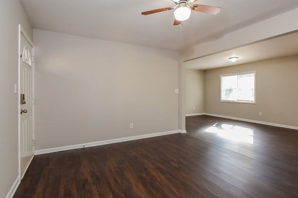 5734 Amalfi Way - Photo 7 of 16