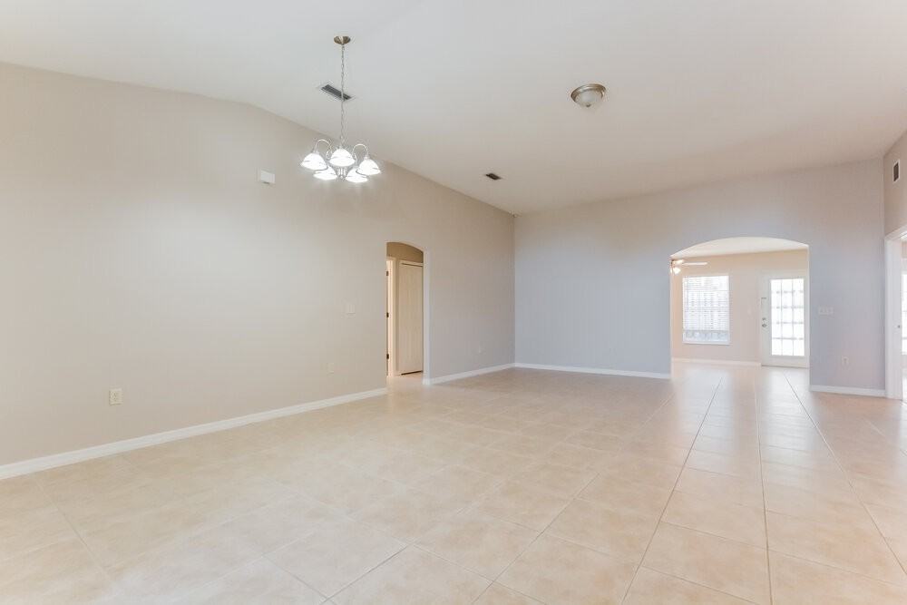 4510 Abaco Dr - Photo 5 of 16