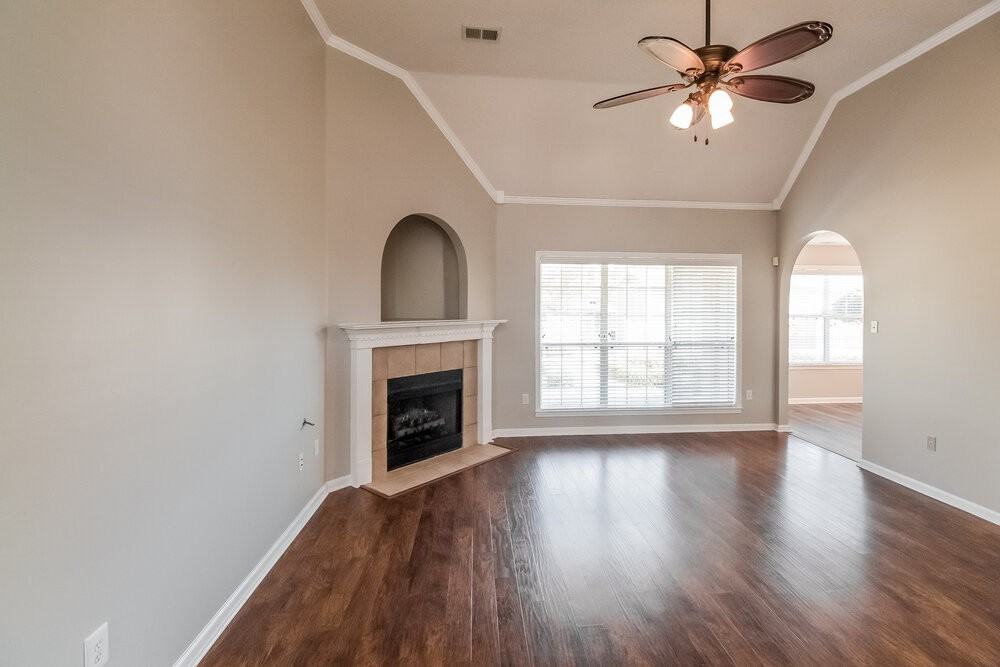 13106 Sandbourne S - Photo 4 of 17