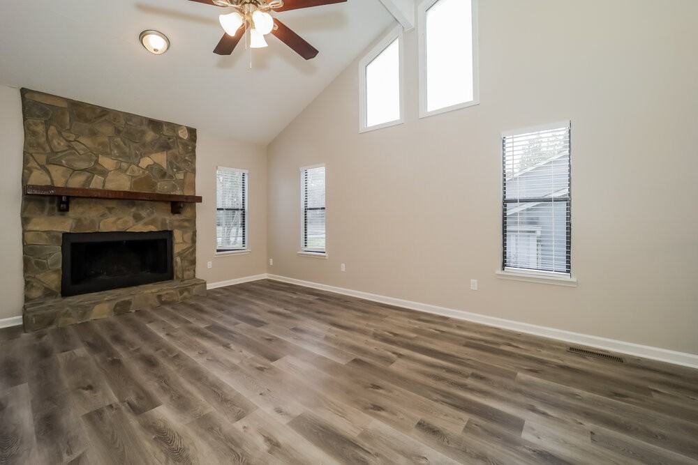 6824 Creekwood Dr - Photo 6 of 17