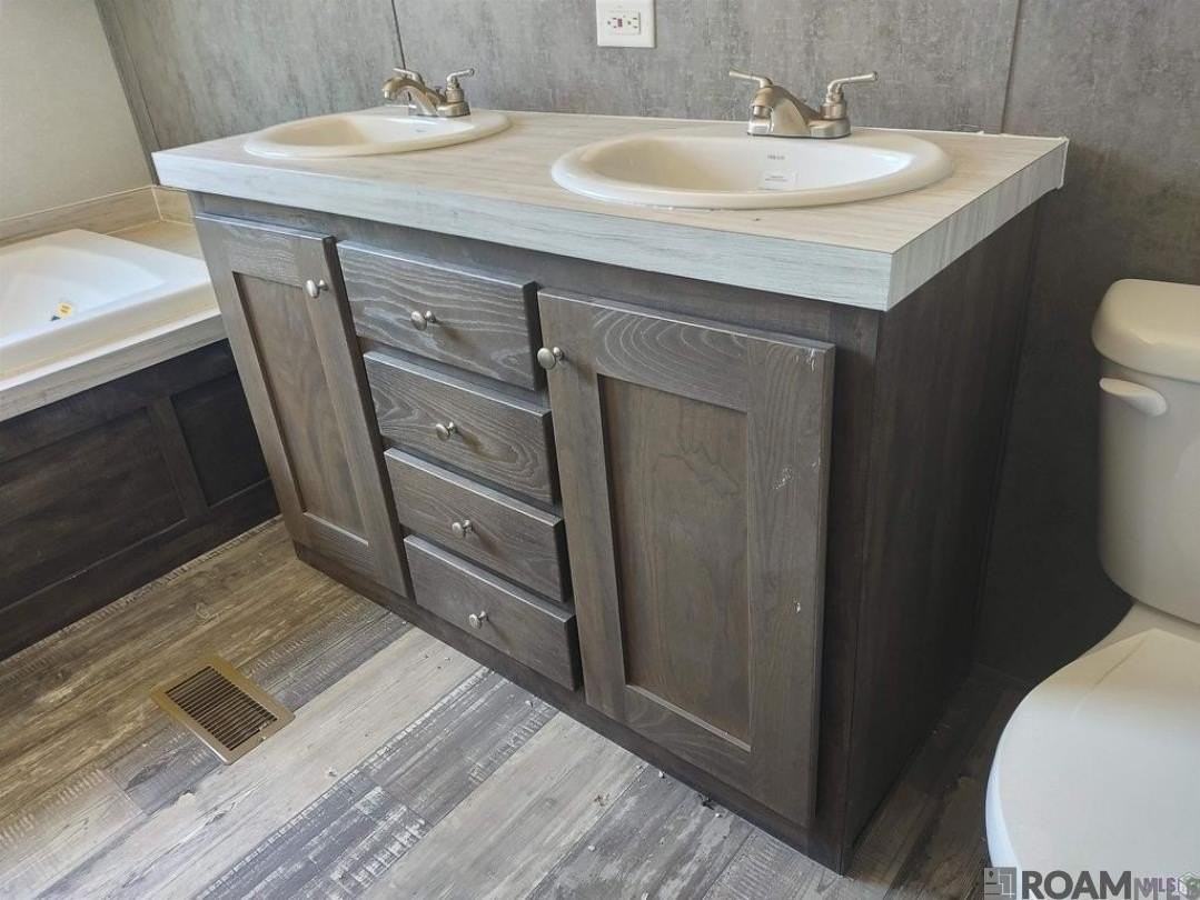 18884 Scivique Ln - Photo 7 of 13