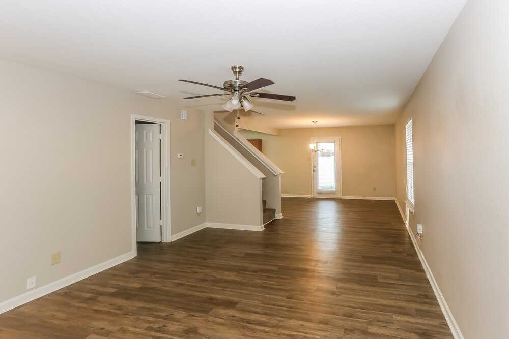 7345 Mitzi Deborah Ln - Photo 4 of 15