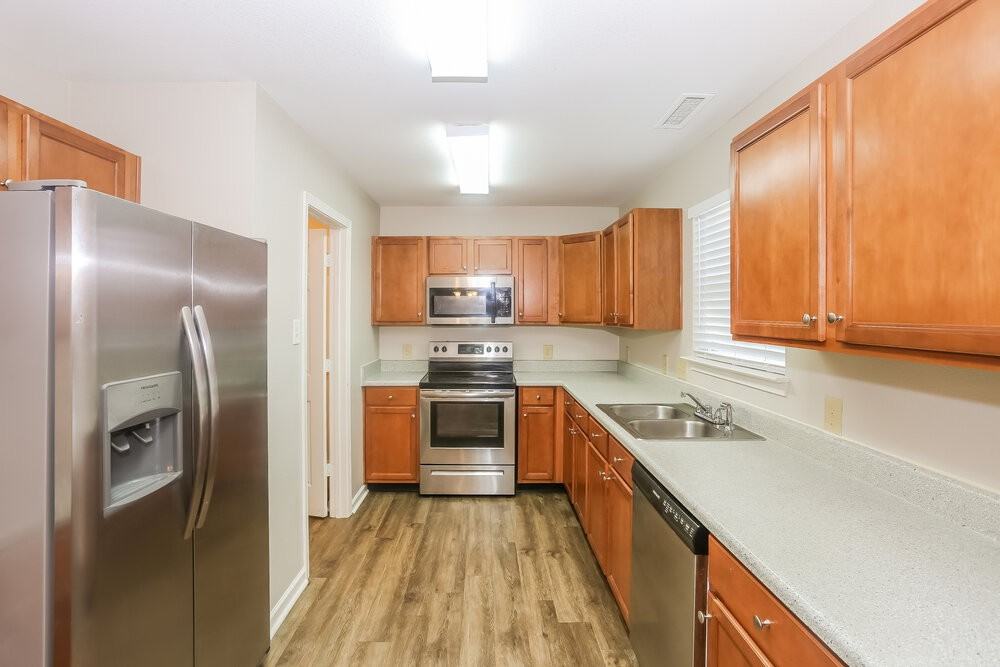 7345 Mitzi Deborah Ln - Photo 6 of 15