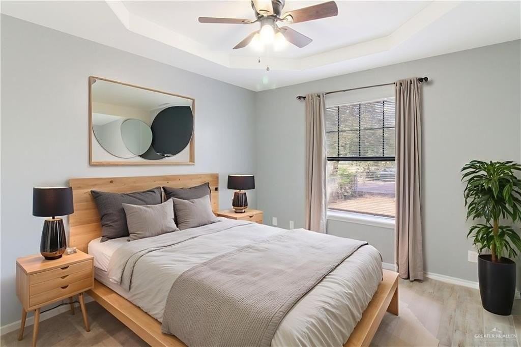 422 Bahia St - Photo 5 of 10