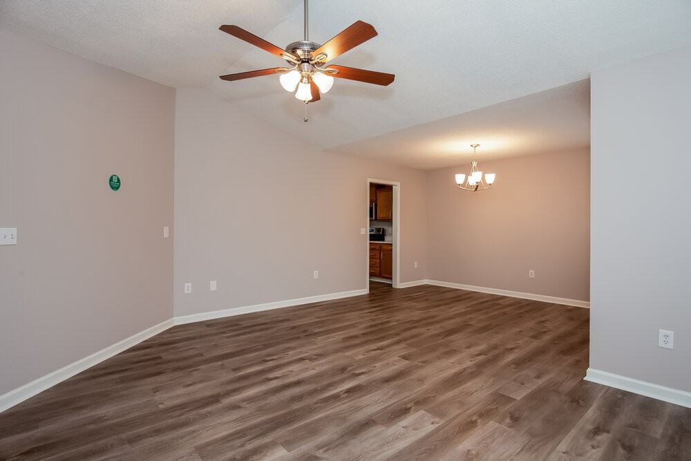 818 Highlander Ct - Photo 3 of 16