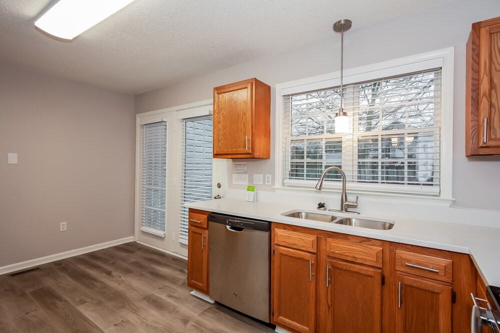 818 Highlander Ct - Photo 5 of 16