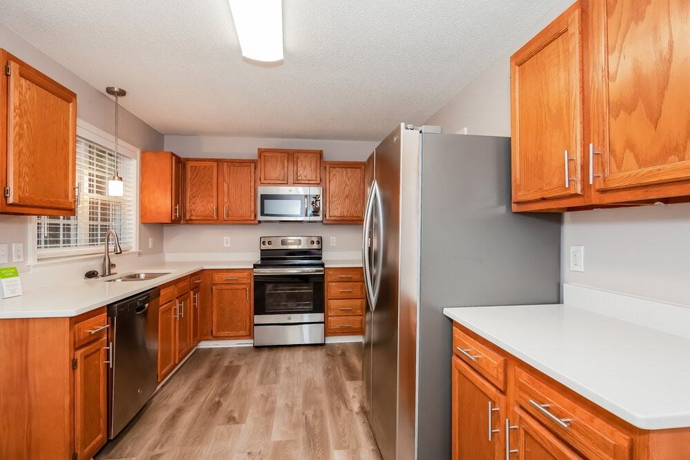 818 Highlander Ct - Photo 6 of 16