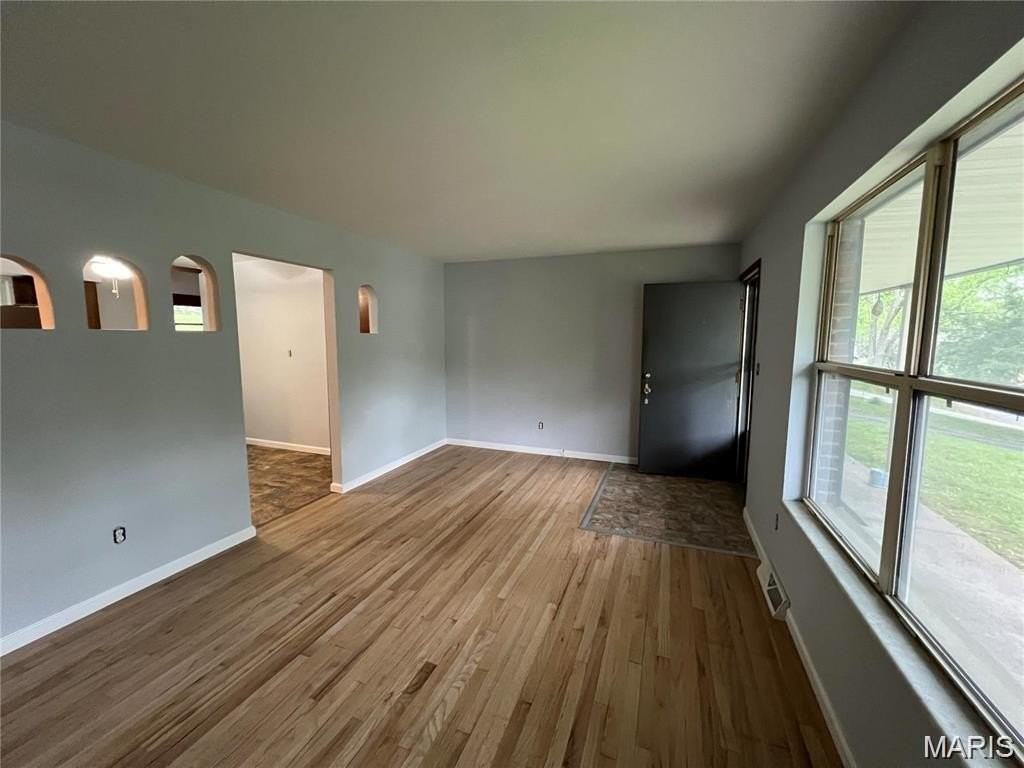 28 Marie Dr - Photo 4 of 13