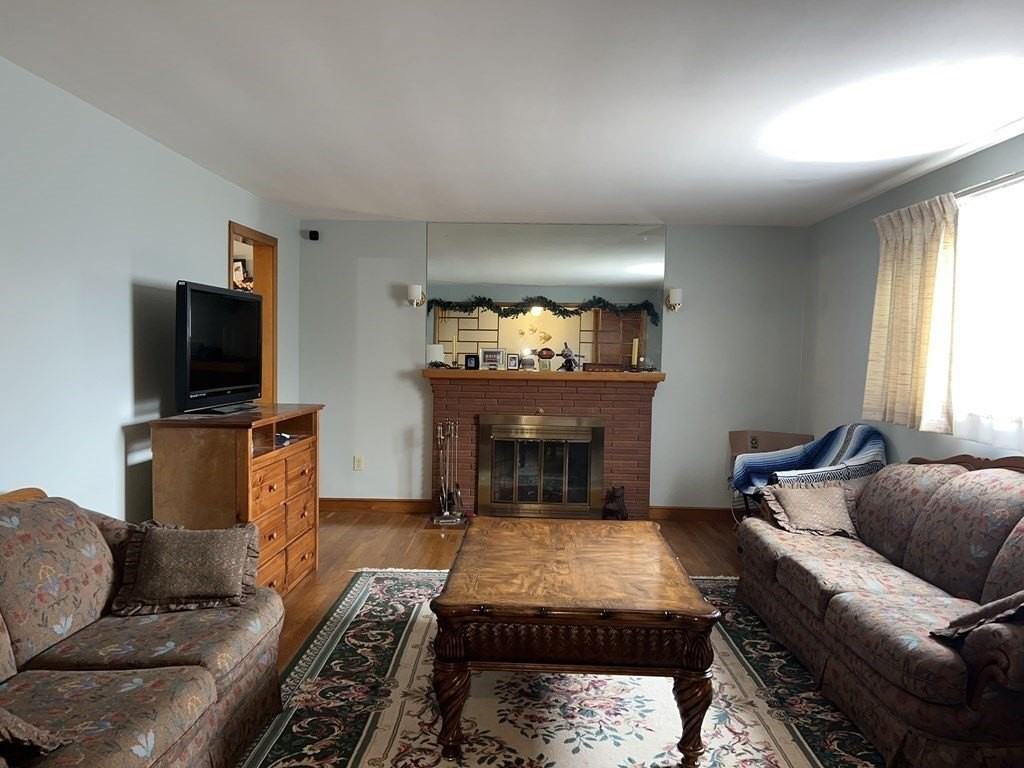 39 Mill Rd - Photo 3 of 22