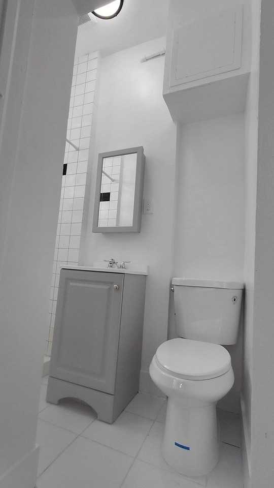 2543 S Saint Louis Ave Unit 2r #2R - Photo 6 of 9