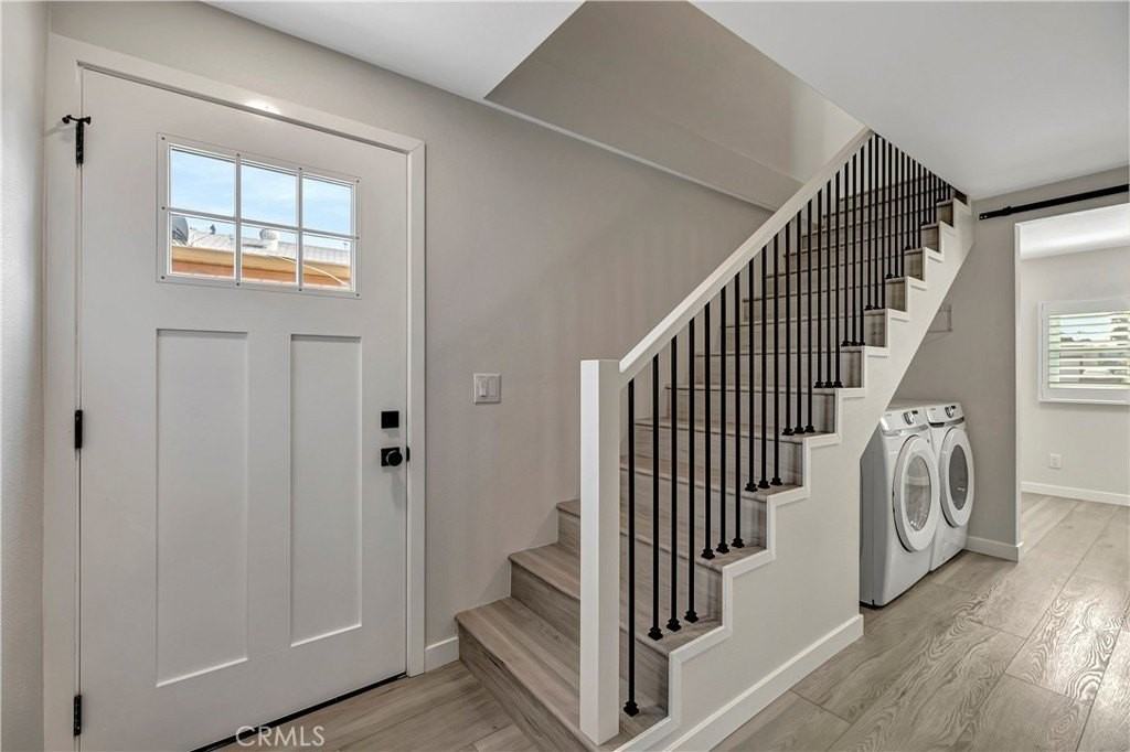 431 E La Veta Ave - Photo 3 of 9