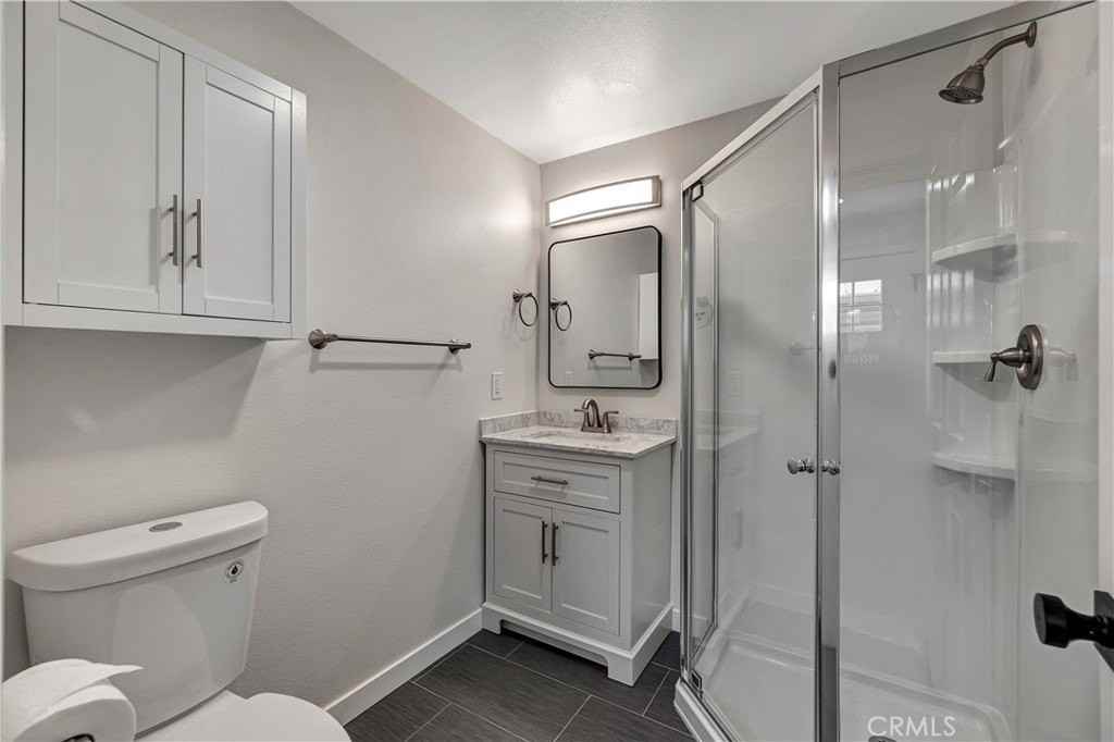 431 E La Veta Ave - Photo 7 of 9