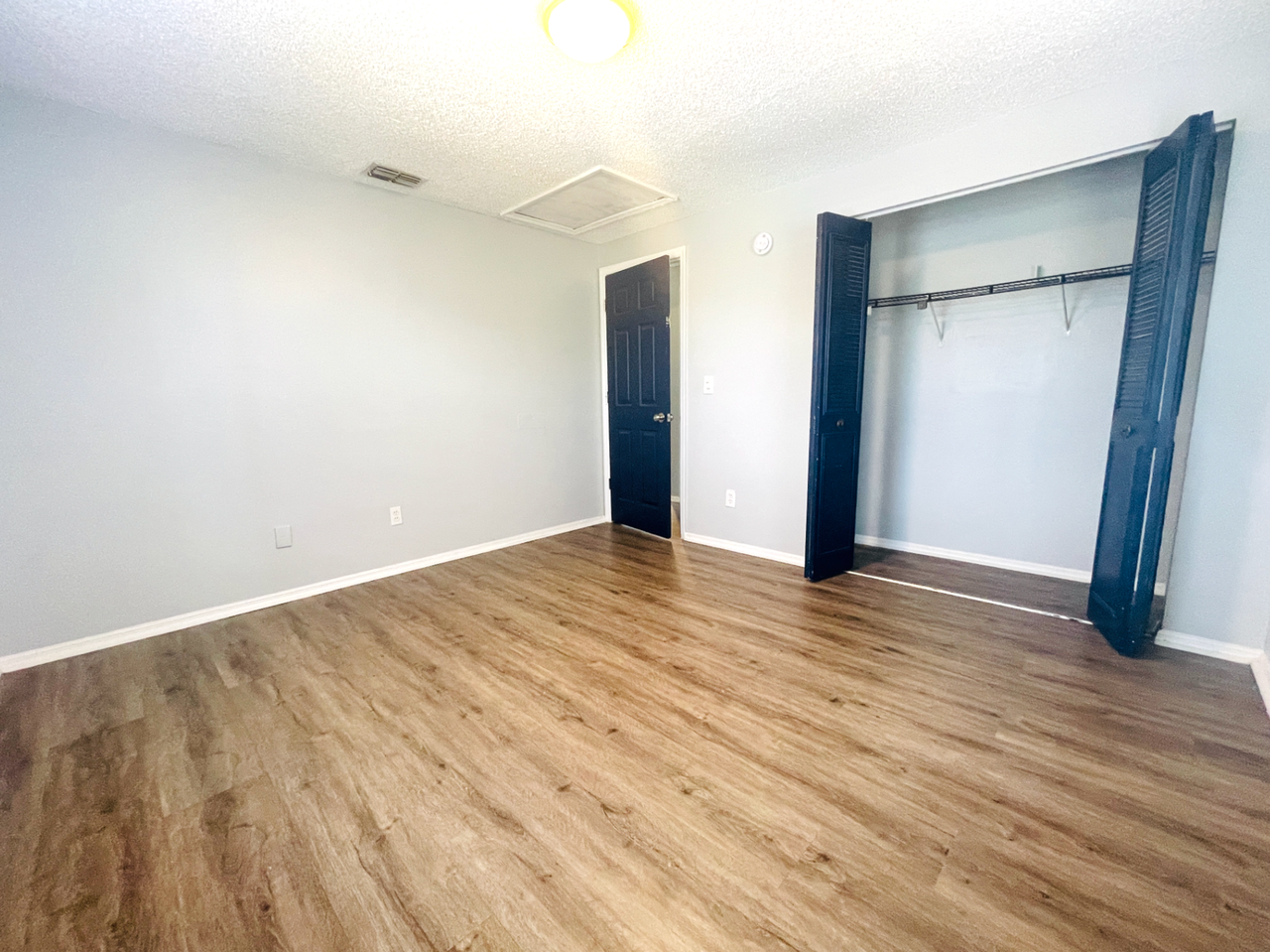 4480 76th Ave N - Photo 3 of 5