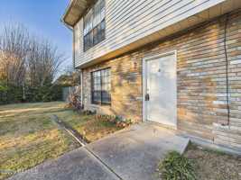 featured image of 112 Country Ln #4