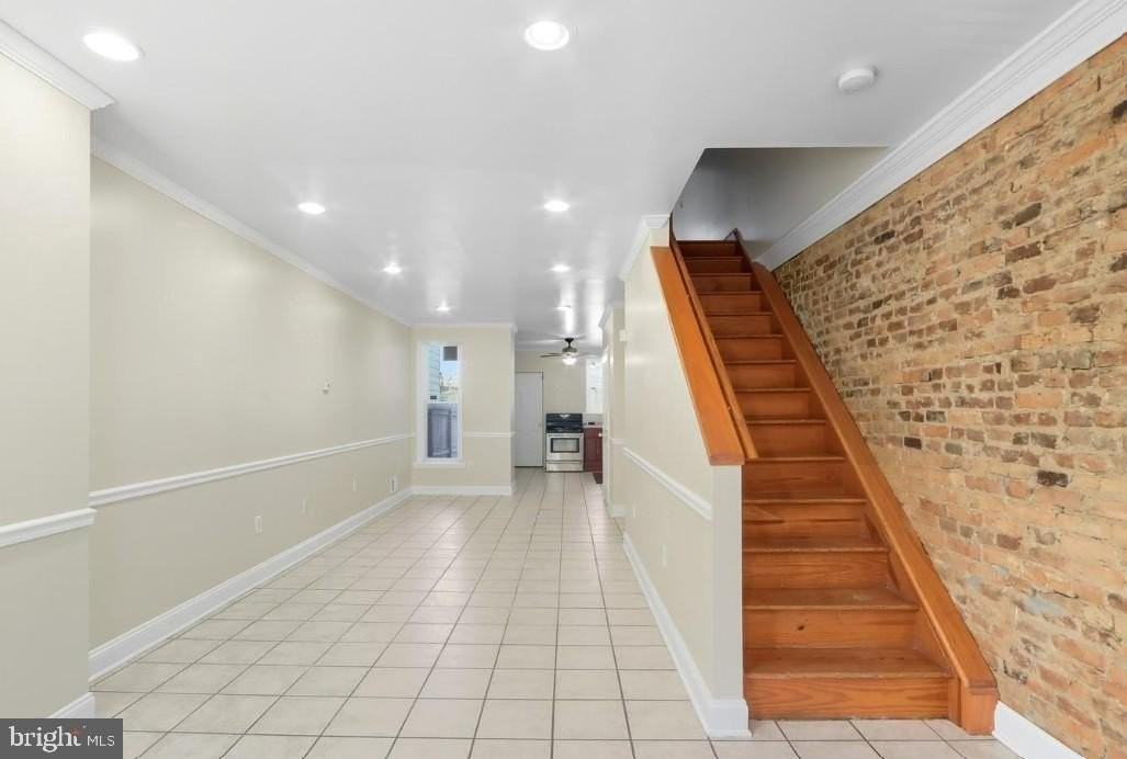 1314 James St - Photo 3 of 14