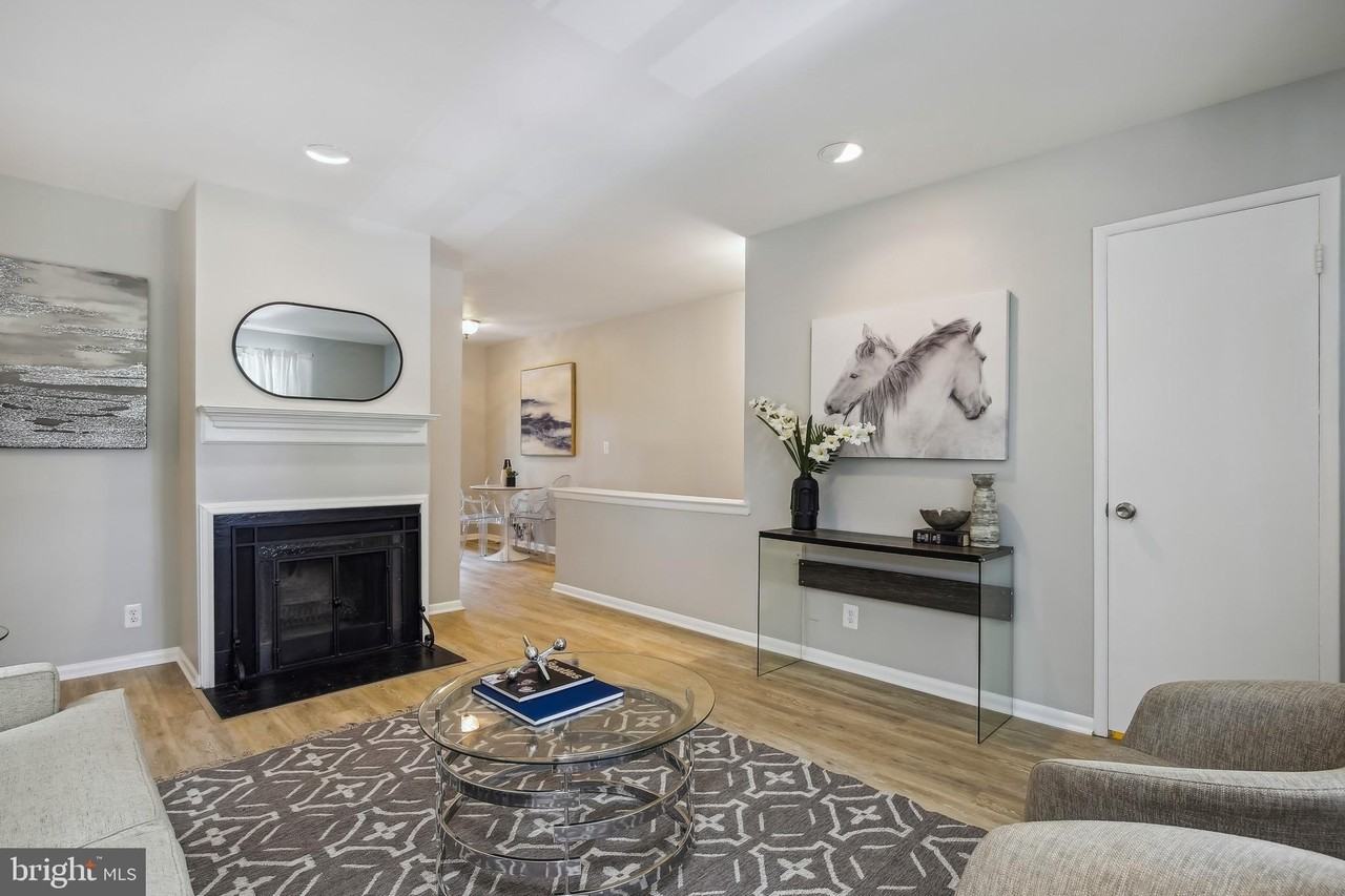 2623 S Walter Reed Dr Unit B #B - Photo 4 of 31