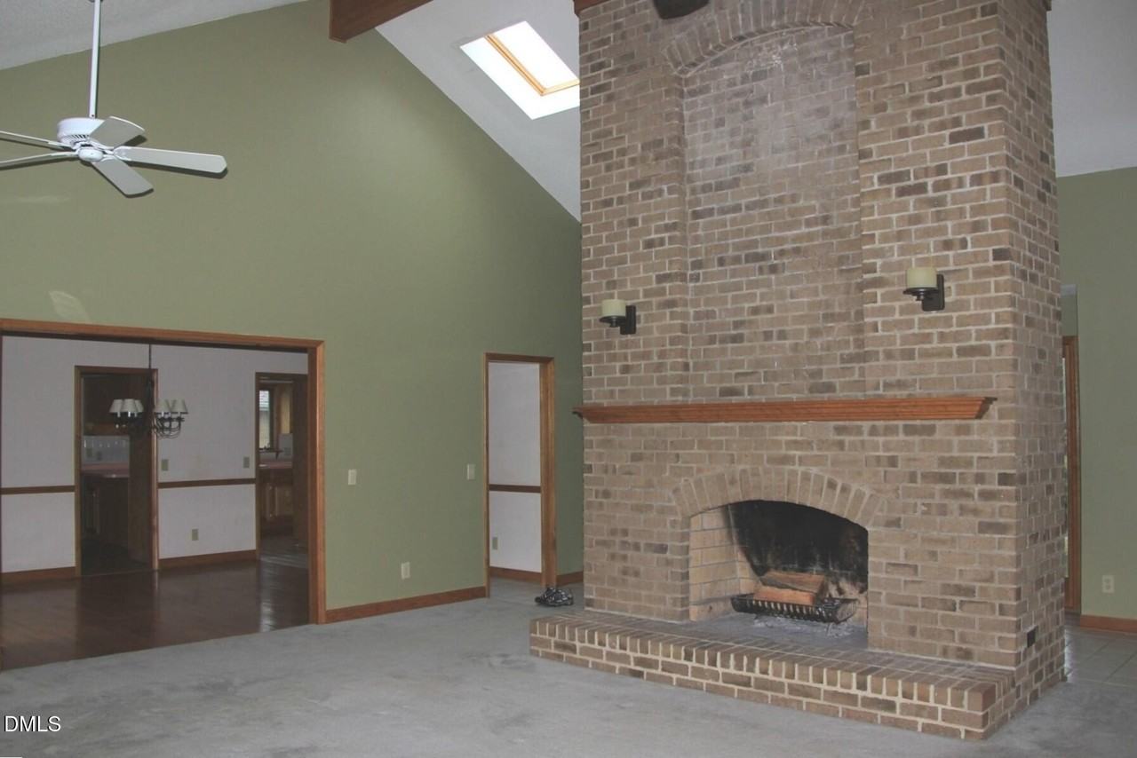 7925 Ragan Rd - Photo 2 of 18