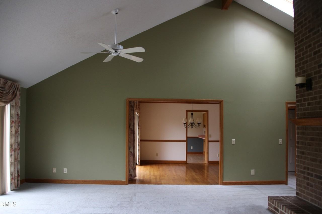 7925 Ragan Rd - Photo 4 of 18