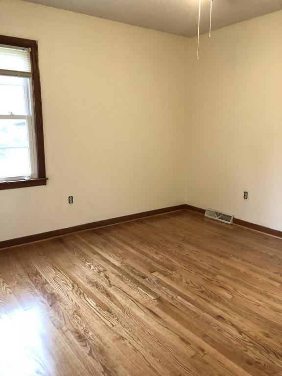 1253 Maxwell St - Photo 7 of 11