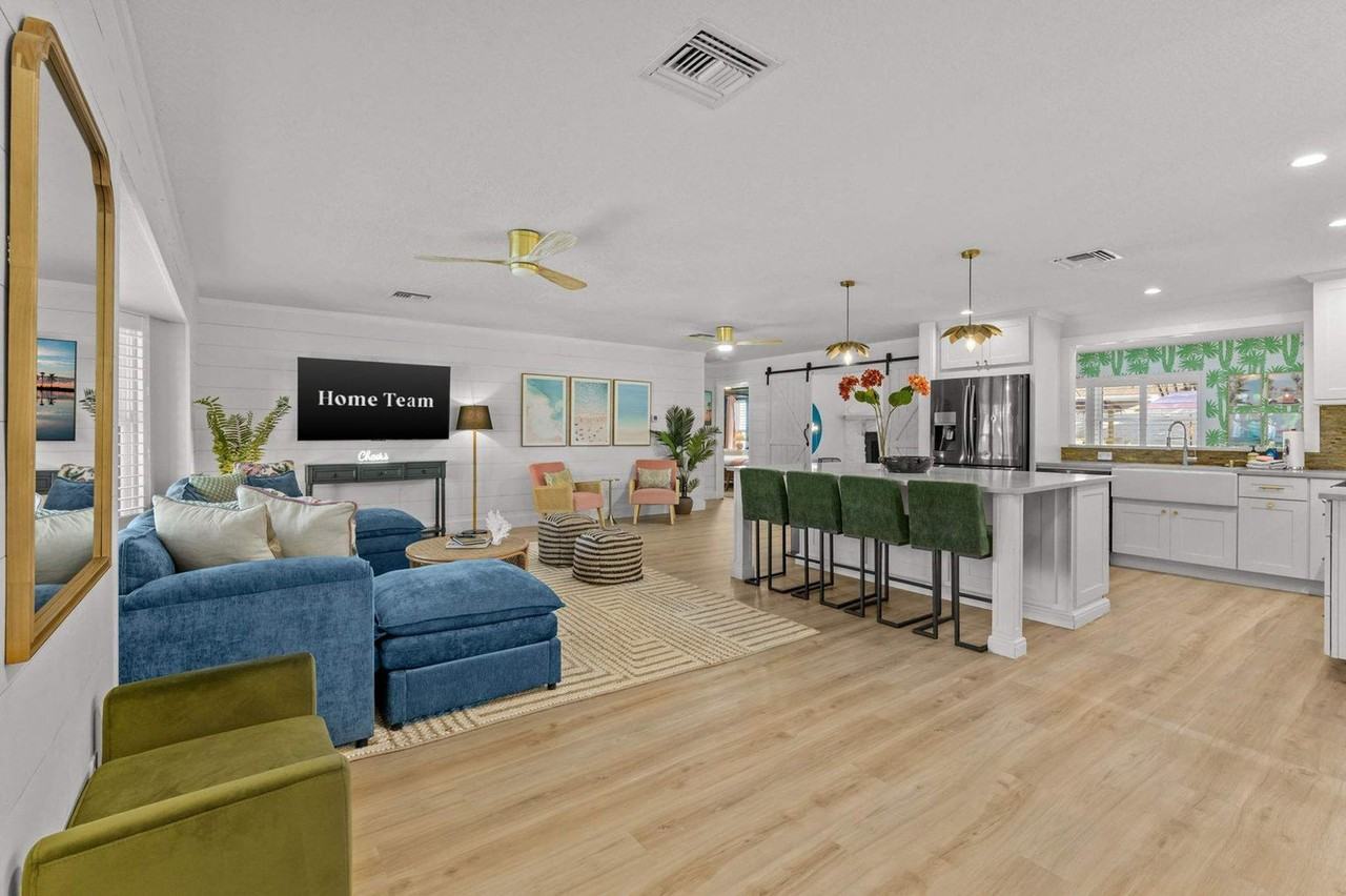 12263 90th Ave #1049976P - Photo 2 of 43