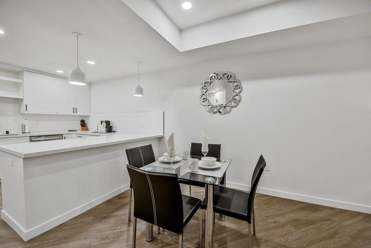 375 Camino De La Reina #1039835P - Photo 5 of 17